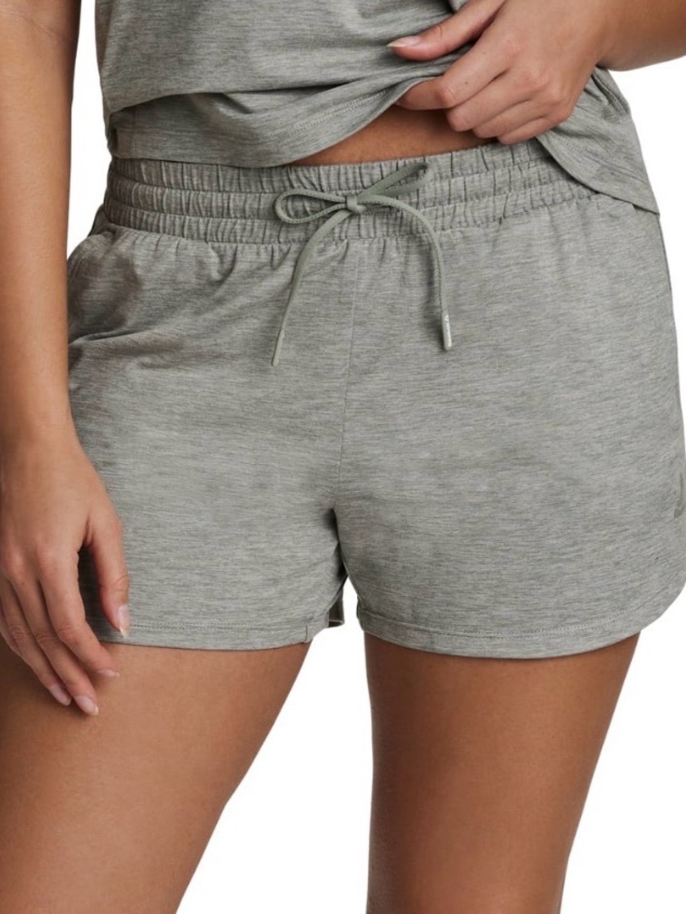 Reebok Legacy Relaxed Short In Lily Pad Heather